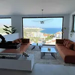 Villa Luxury With Panoramic Views And Infinity Pool