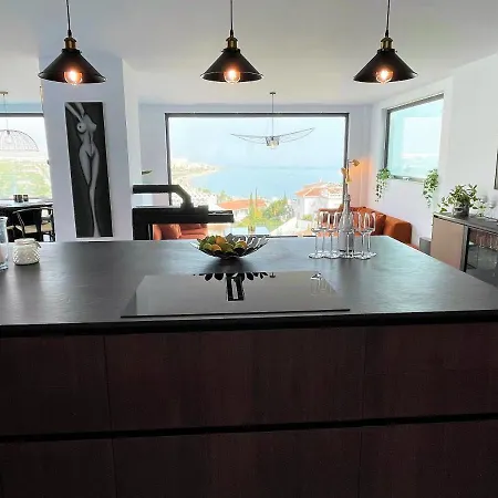 Luxury With Panoramic Views And Infinity Pool Villa