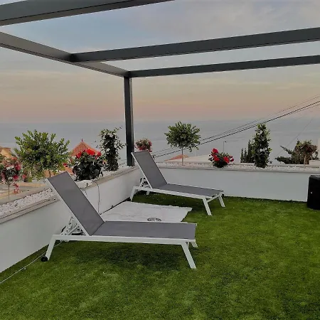 Luxury With Panoramic Views And Infinity Pool נרחה