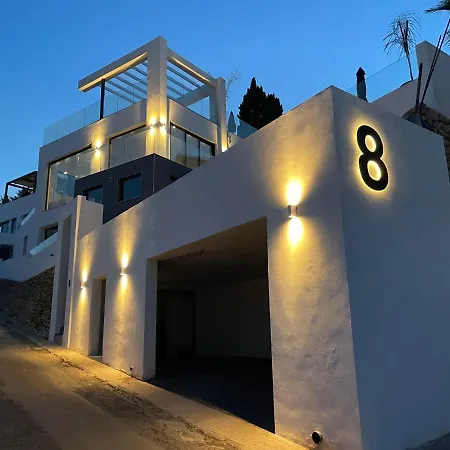 Luxury With Panoramic Views And Infinity Pool Вилла