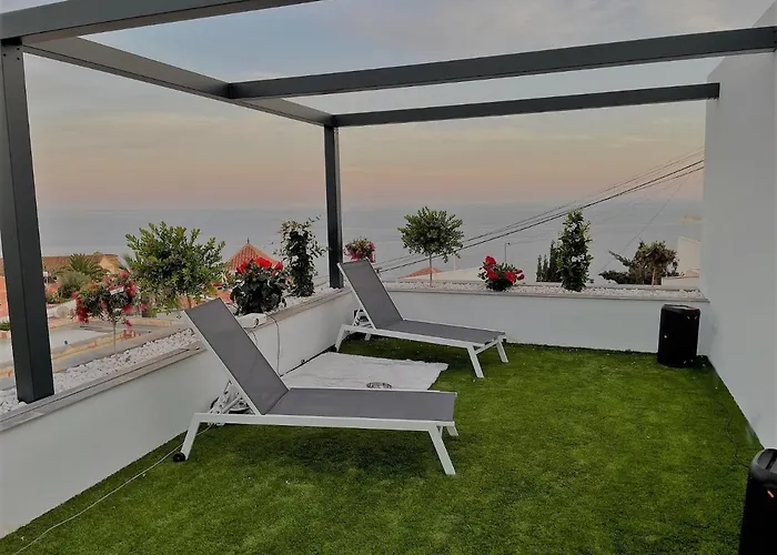 Luxury With Panoramic Views And Infinity Pool Нерха