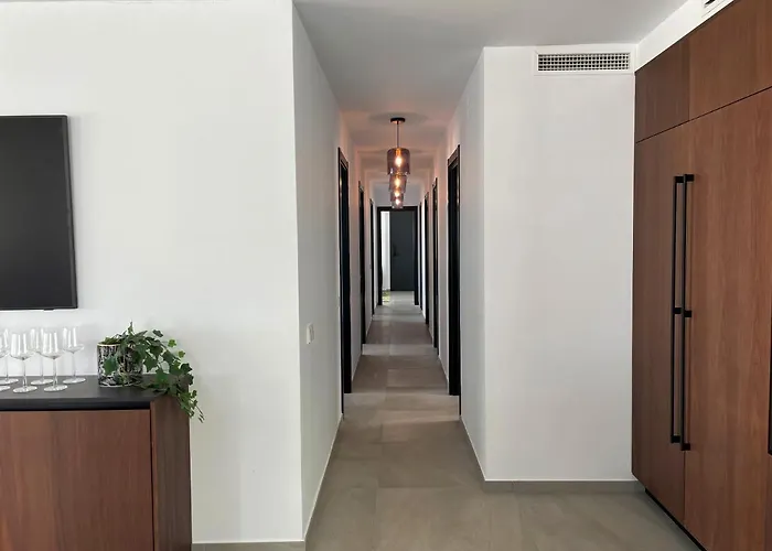 Luxury With Panoramic Views And Infinity Pool *