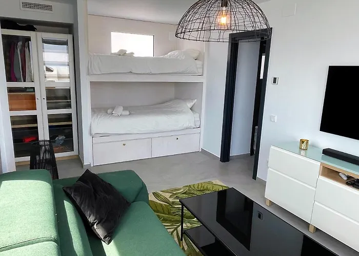 Вилла Luxury With Panoramic Views And Infinity Pool Нерха