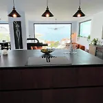Luxury With Panoramic Views And Infinity Pool Villa