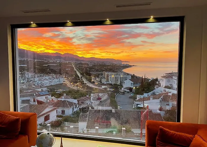 Luxury With Panoramic Views And Infinity Pool فيلة