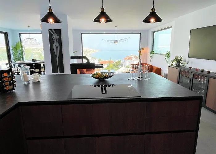 Luxury With Panoramic Views And Infinity Pool فيلة