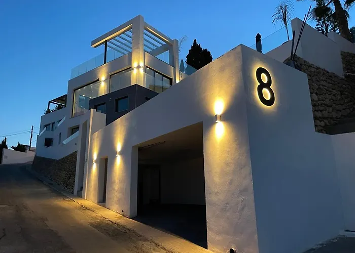 Luxury With Panoramic Views And Infinity Pool فيلة