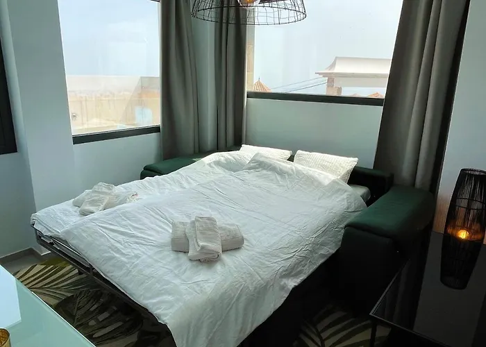 Luxury With Panoramic Views And Infinity Pool